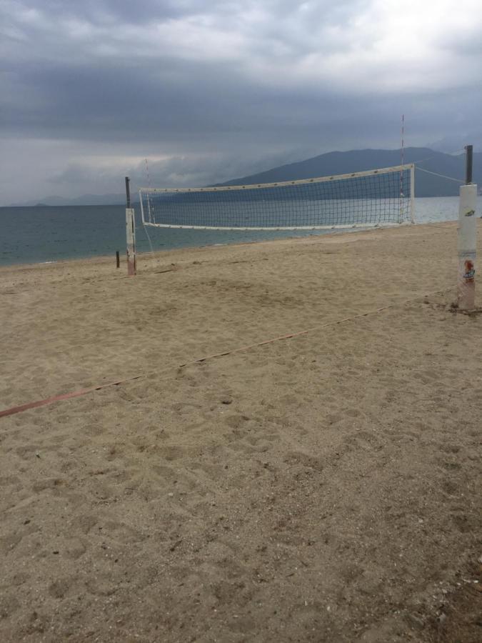 Thomas Vrasna Close To The Sea Extérieur photo